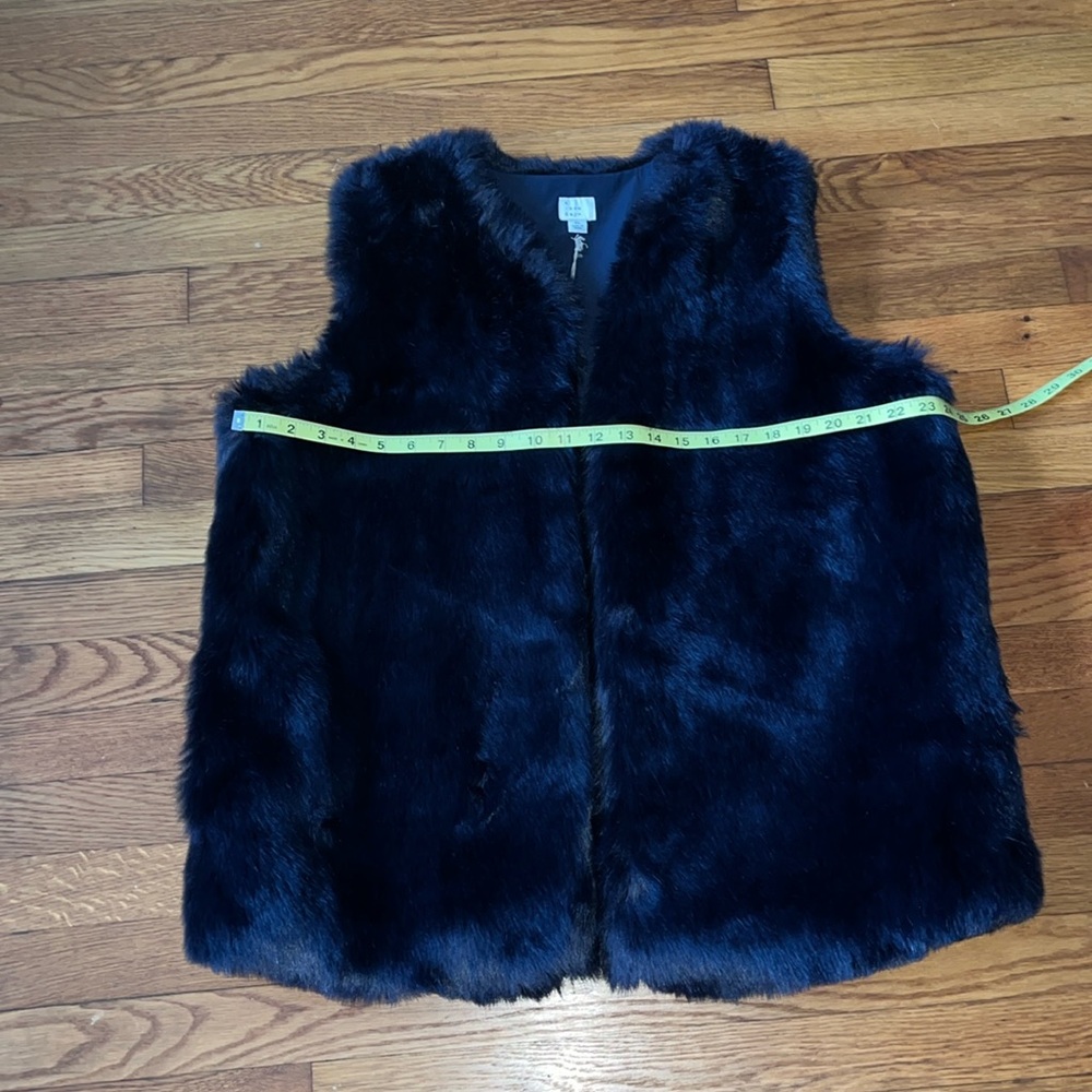Faux fur navy blue vest